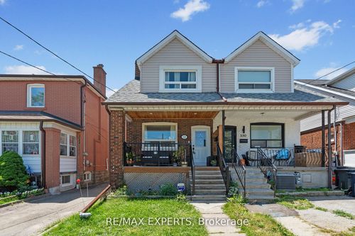 528 Lauder Ave, York, ON, M6E3J4 | Card Image