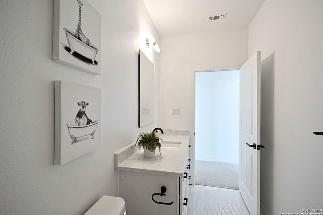 409 Constance Dr, House other with 3 bedrooms, 3 bathrooms and null parking in New Braunfels TX | Image 14