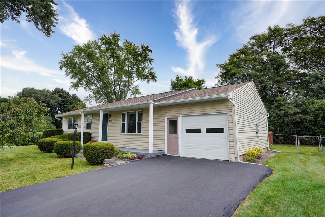 Vollmer Pkwy, Rochester, NY 14623