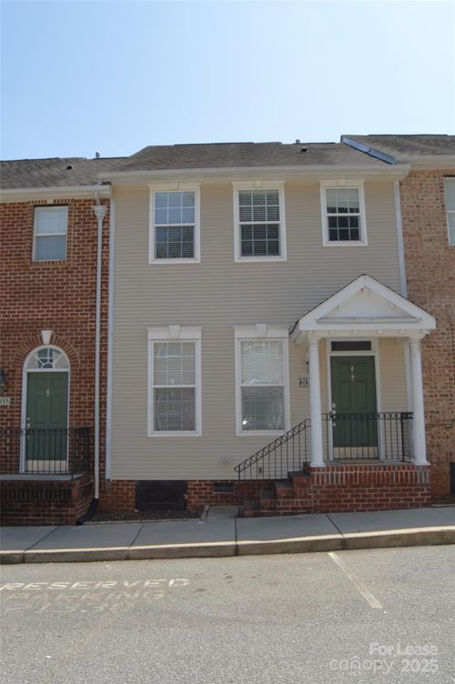 21330 Pine St, Cornelius, NC, 28031-6523 | Card Image