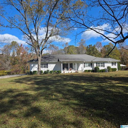 915 Pinewood Ave, Bessemer, AL, 35023-1030 | Card Image