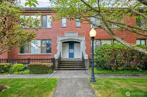 apt-304-2120 Highland Ave, Everett, WA, 98201-2602 | Card Image
