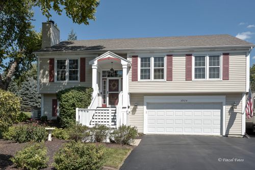 3924 Shiloh Dr, Johnsburg, IL, 60051-6355 | Card Image