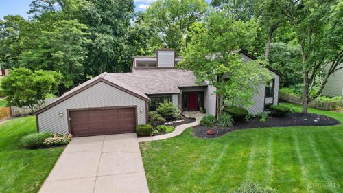 9512 Pheasant Wood Trl, Washingtn Twp, OH, 45458-9634 | Card Image