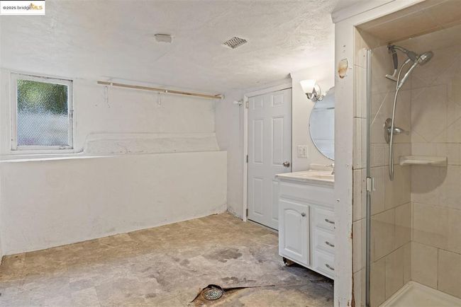 2441 Carleton St, House other with 3 bedrooms, 1 bathrooms and null parking in Berkeley CA | Image 33