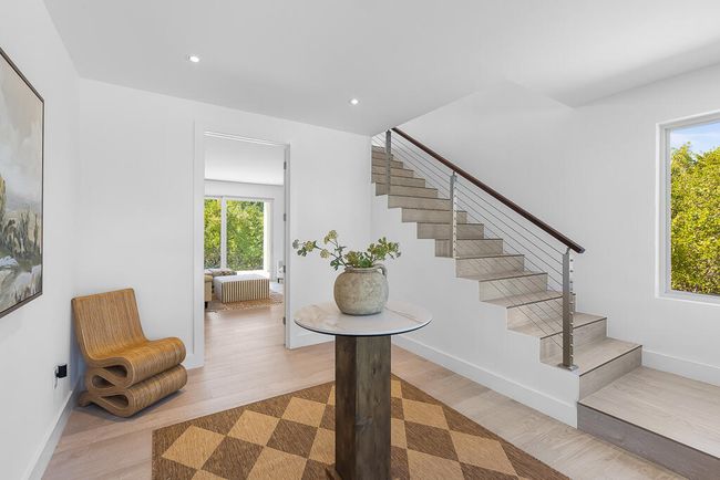 150-S-Bahama-Drive-foyer | Image 4