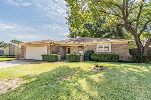 3213 Whisperwood Ct, Bedford, TX, 76021-3638 | Card Image