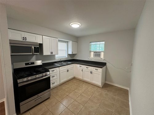 apt-1-4911 Delano St, Houston, TX, 77004-6263 | Card Image