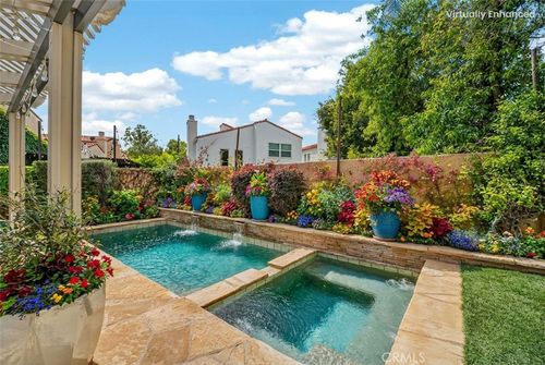 23039 Park Privado, Calabasas, CA, 91302-2804 | Card Image