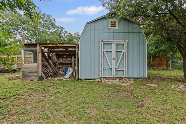 504 Cozby St N, House other with 2 bedrooms, 1 bathrooms and null parking in Benbrook TX | Image 15