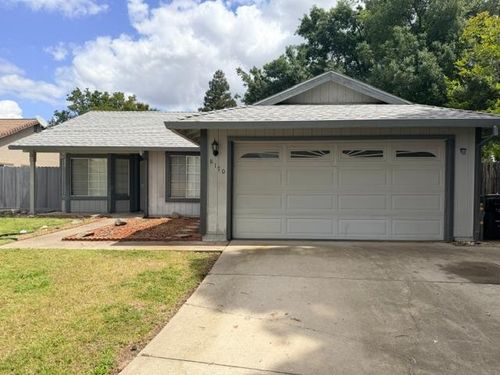 8170 Sarasota, Sacramento, CA, 95828 | Card Image