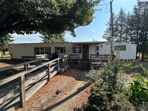 204 E Adams St, Farmington, WA, 99128 | Card Image
