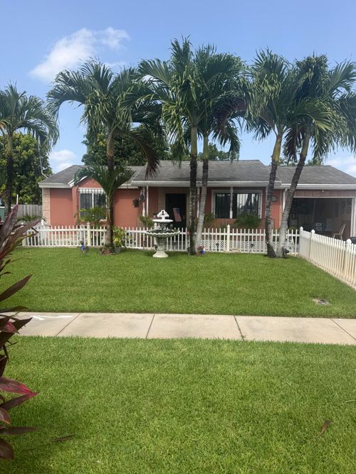 1304 Donwoods Ln, Royal Palm Beach, FL, 33411-4014 | Card Image
