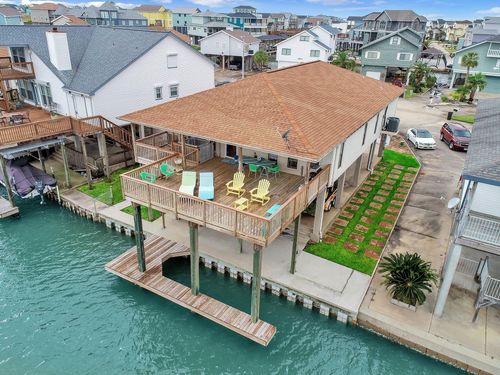 336 Admiral Cir, Tiki Island, TX, 77554-9194 | Card Image