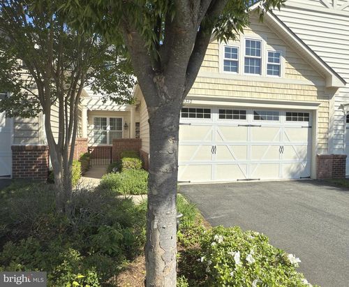 44342 Oakmont Manor Sq, ASHBURN, VA, 20147-5539 | Card Image
