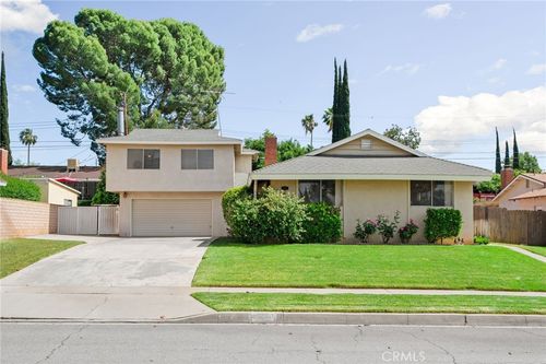 1243 Fulbright Ave, Redlands, CA, 92373-4933 | Card Image