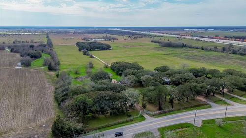 422 Fm 360 Rd, Beasley, TX, 77417-9511 | Card Image