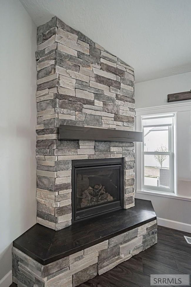 2868 Spring Gulch Dr, House other with 5 bedrooms, 4 bathrooms and 18 parking in Ammon ID | Image 7
