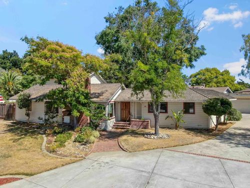 876 Dry Creek Rd, Campbell, CA, 95008-4380 | Card Image