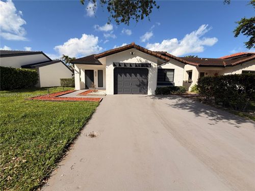 6641-6641 Nw 174th Ter, Hialeah, FL, 33015-4460 | Card Image