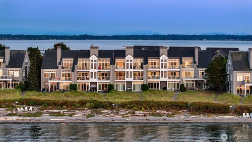 b-8-9499 Semiahmoo Pkwy, Blaine, WA, 98230-9397 | Card Image
