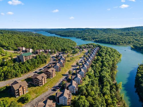 6-13 Woodpecker Ln, Branson, MO, 65616-7105 | Card Image