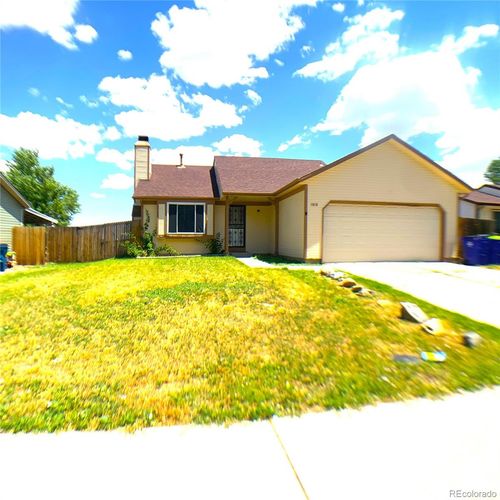 1818 S Genoa St, Aurora, CO, 80017-4617 | Card Image