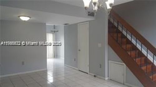 apt-a7-7985 Nw 7th St, Miami, FL, 33126-4024 | Card Image