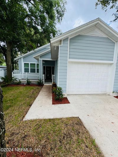 8813 Jasper Avenue, House other with 3 bedrooms, 2 bathrooms and null parking in Jacksonville FL | Image 1