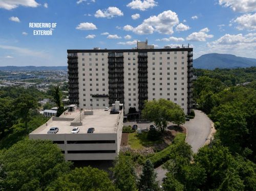 1131 Stringers Ridge Rd, Chattanooga, TN, 37405-3255 | Card Image