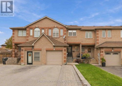 34 Jolley Court, Caledon (Bolton East), ON, L7E1W4 | Card Image