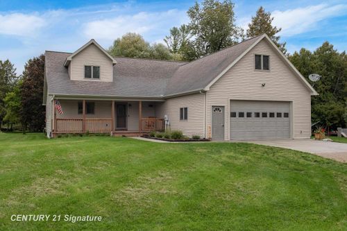5496 S Cedar River Rd, Gladwin, MI, 48624-9675 | Card Image