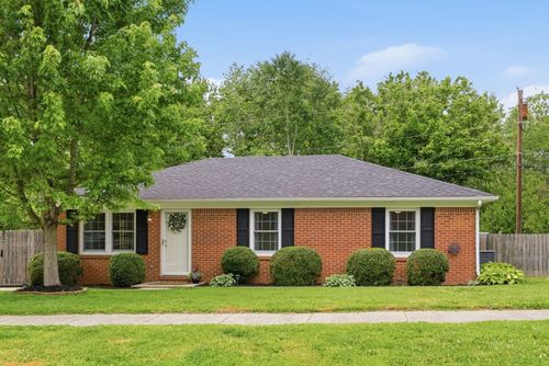 523 W Margaret Dr, Wilmore, KY, 40390-1425 | Card Image