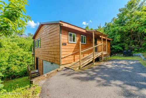 625/628 Pinecrest Drive, Gatlinburg, TN, 37738 | Card Image