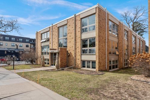 apt-303-4236 Upton Ave S, Minneapolis, MN, 55410-1507 | Card Image
