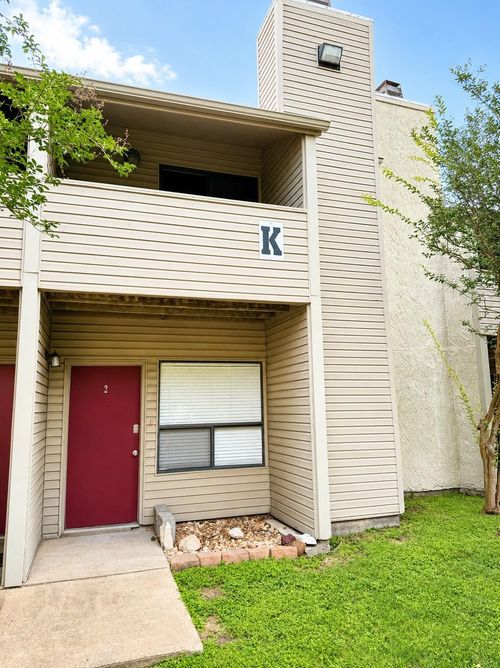 k2-1902 Dartmouth St, College Station, TX, 77840-7002 | Card Image