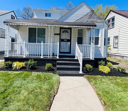 20051 Prairie St, Detroit, MI, 48221-1268 | Card Image