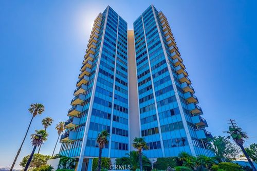 120-2999 E Ocean Blvd, Long Beach, CA, 90802-4713 | Card Image