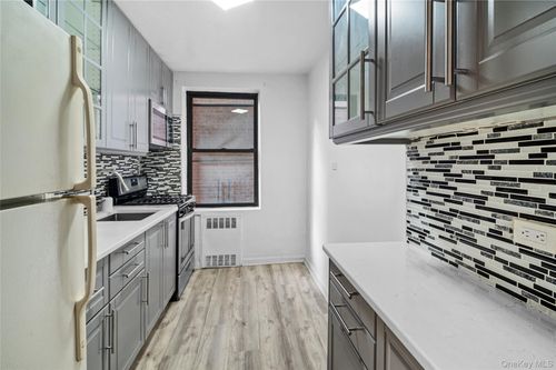 3d-102-36 64th Ave, Forest Hills, NY, 11375-1503 | Card Image