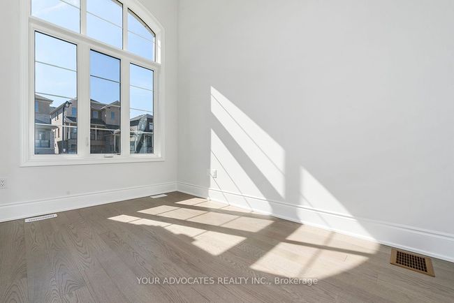 142 Rowe St, House other with 4 bedrooms, 5 bathrooms and 2 parking in Bond Head ON | Image 8