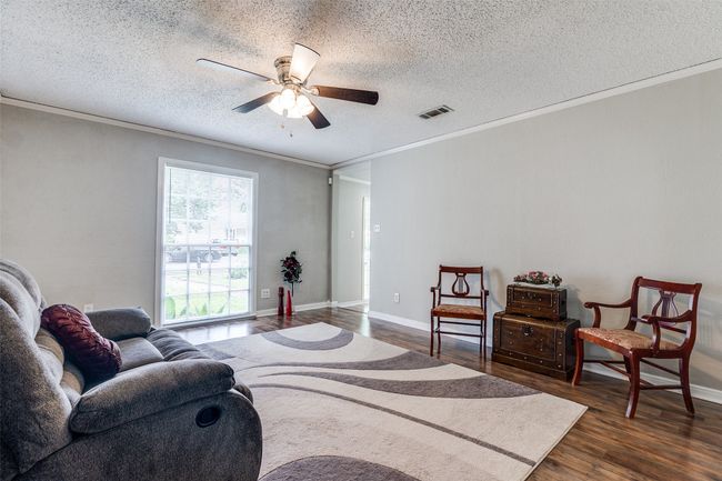 2614 Ivandell Ave, House other with 3 bedrooms, 2 bathrooms and null parking in Dallas TX | Image 8