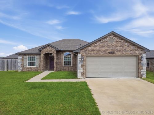 3927 149th East Ave, Tulsa, OK, 74134-4862 | Card Image