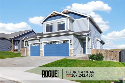 915 Dusty Ter, Mills, WY, 82604-9560 | Card Image
