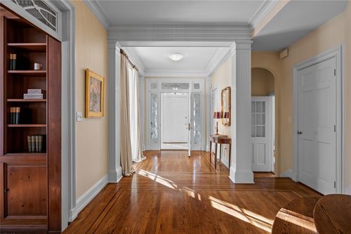 2 Sackett Circle, Mamaroneck, NY, 10538 | Card Image