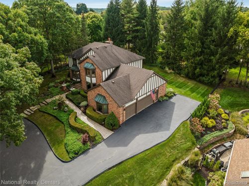 4822 Cider Hill Dr, Rochester, MI, 48306-1608 | Card Image