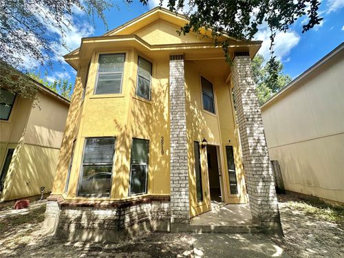 2919 La Estancia Ln, Houston, TX, 77093-5659 | Card Image