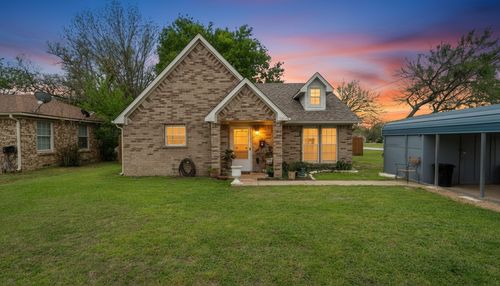 121 W Oneal St, Wills Point, TX, 75169-2555 | Card Image