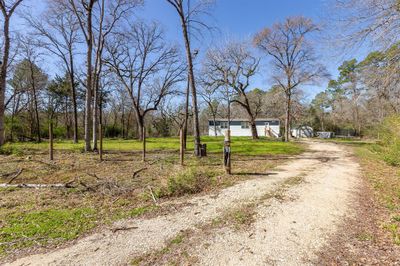 34 Creek Road, House other with 2 bedrooms, 2 bathrooms and null parking in Huntsville TX | Image 3