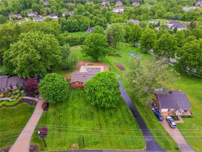 857 E Mcmurray Rd, House other with 3 bedrooms, 3 bathrooms and 2 parking in Peters Twp PA | Image 4