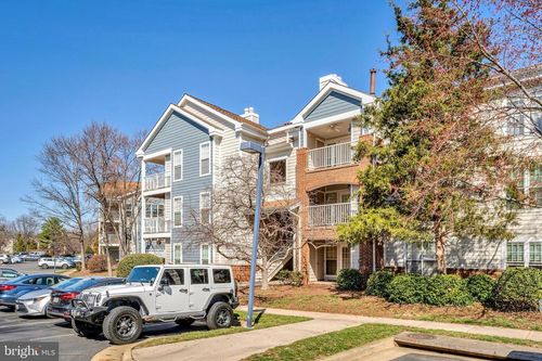 unit-104-20958 Timber Ridge Ter, ASHBURN, VA, 20147-7719 | Card Image